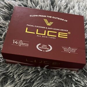 LUCE Facial Cleanser & Anti-Aging Device - Burgundy